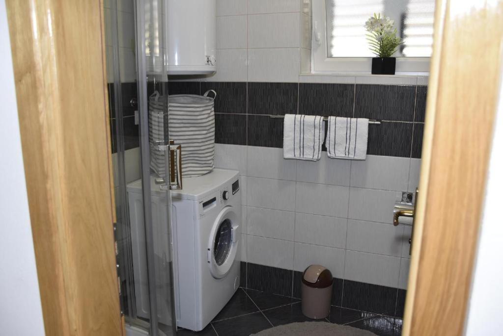 Apartmani Mira Klenovica Dış mekan fotoğraf